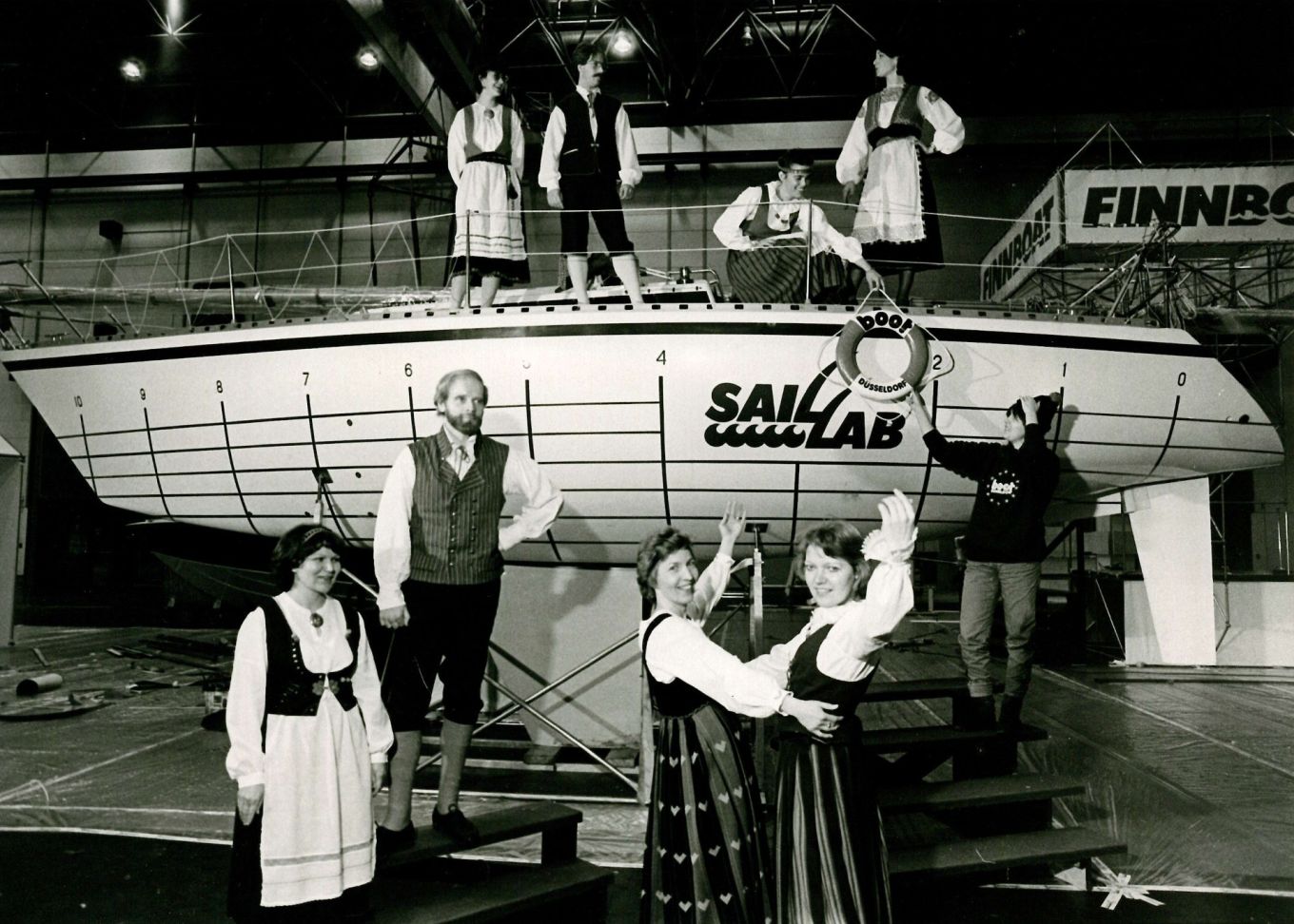 saillab kansallispuvut